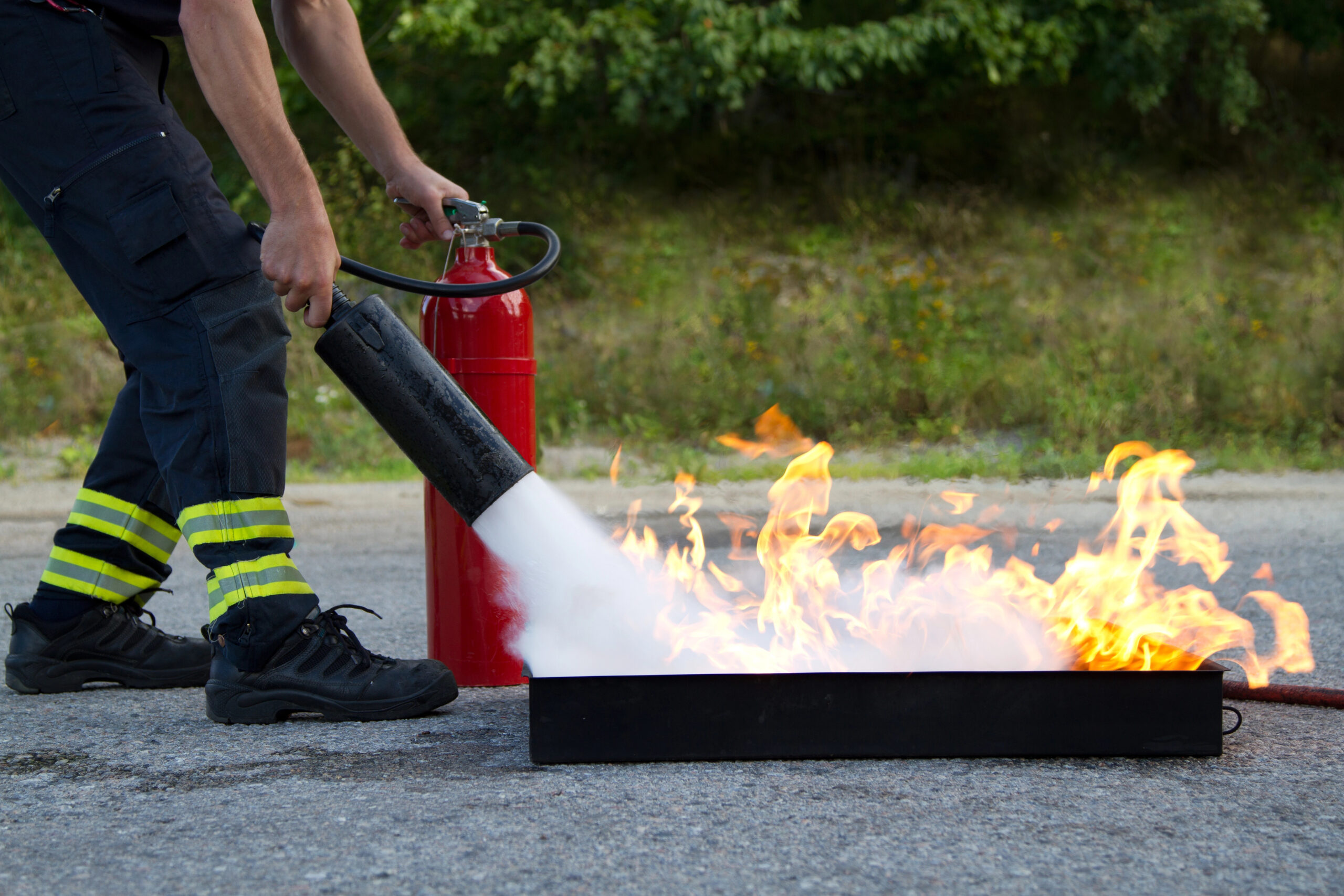 Formation incendie évacuation Var — maniement extincteur et équipier première intervention